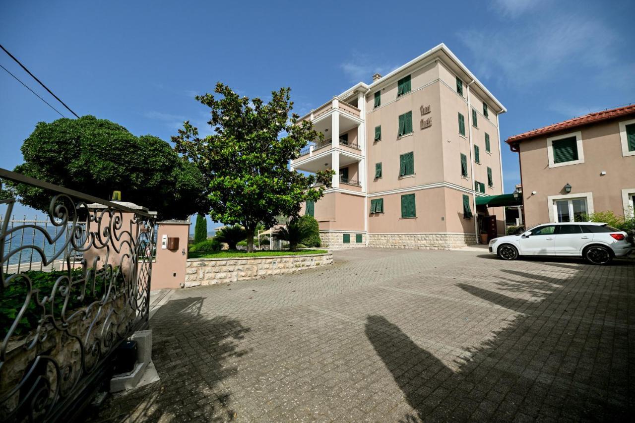 Villa Hresc I Zadar Eksteriør billede